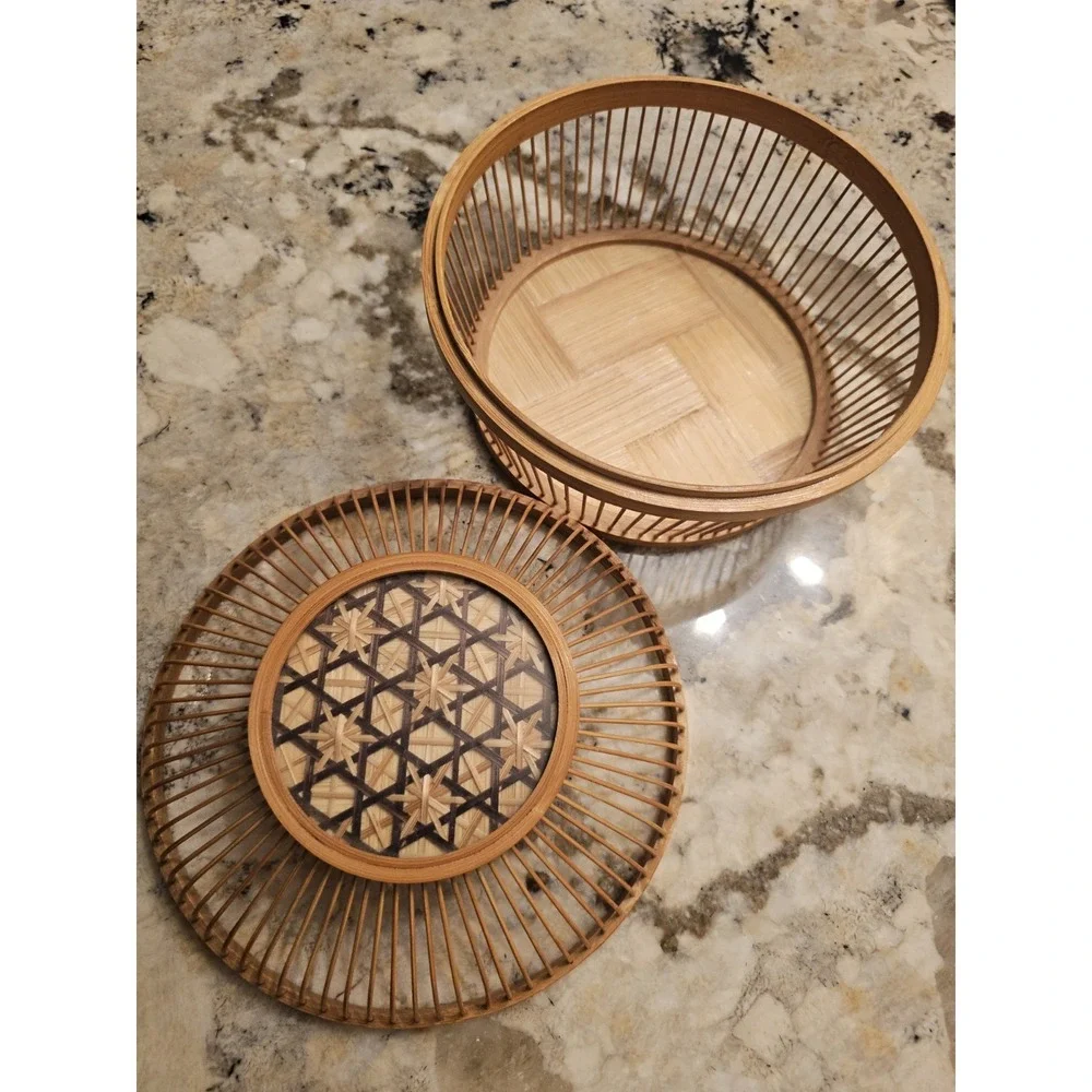 Vintage Asian Woven Bamboo Ratan Lucky Cricket Cage Starburst Basket & Lid
